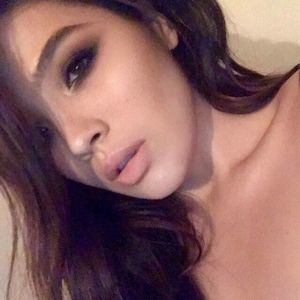 Meet your Posher, Mia